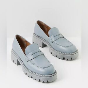 Free People Women’s Lyra Lug Sole Loafers in EUC. Size 38 (7.5 - 8)